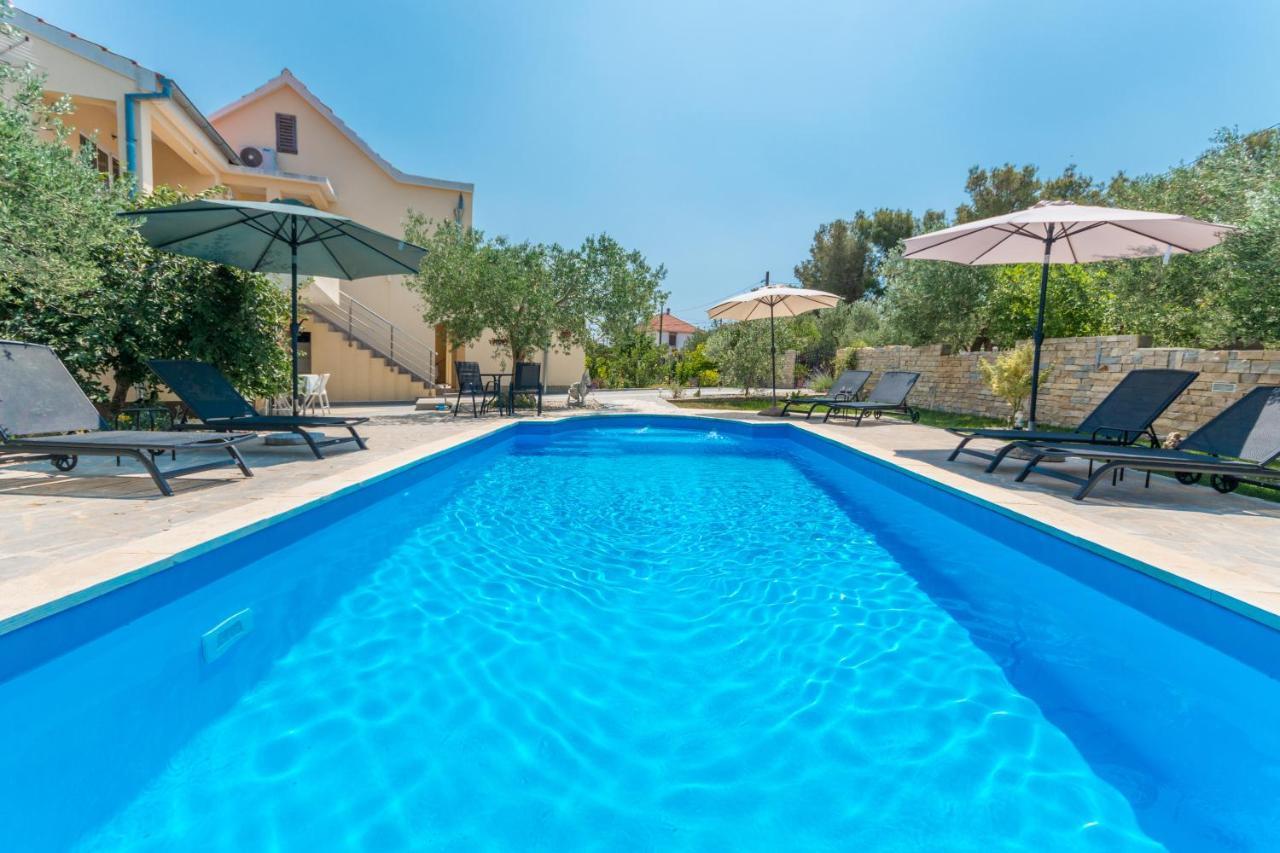 Agape Apartments بيوغْغاد نا موغو المظهر الخارجي الصورة