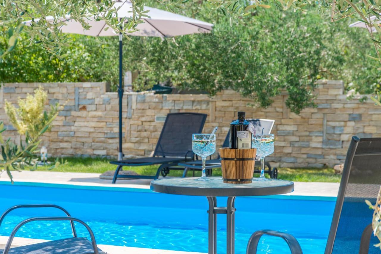Agape Apartments بيوغْغاد نا موغو المظهر الخارجي الصورة