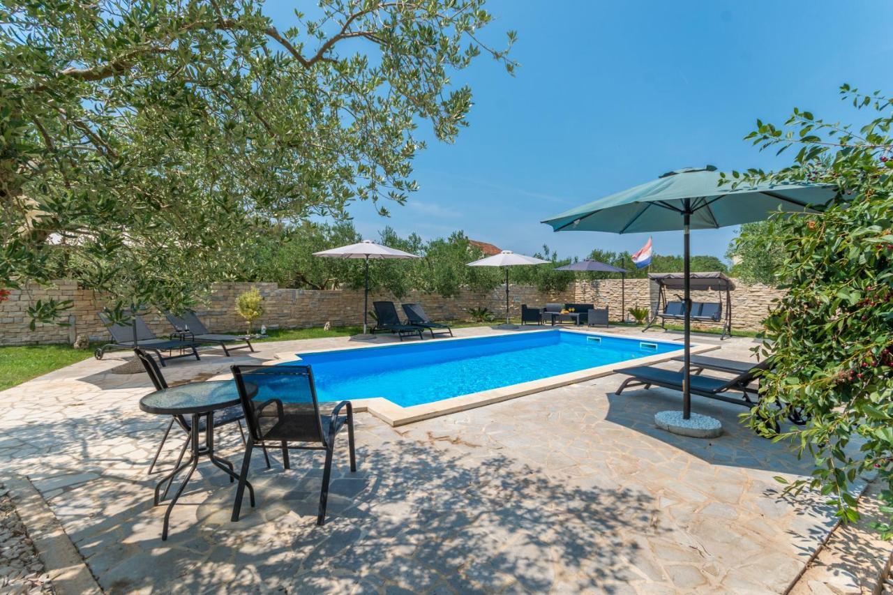 Agape Apartments بيوغْغاد نا موغو المظهر الخارجي الصورة
