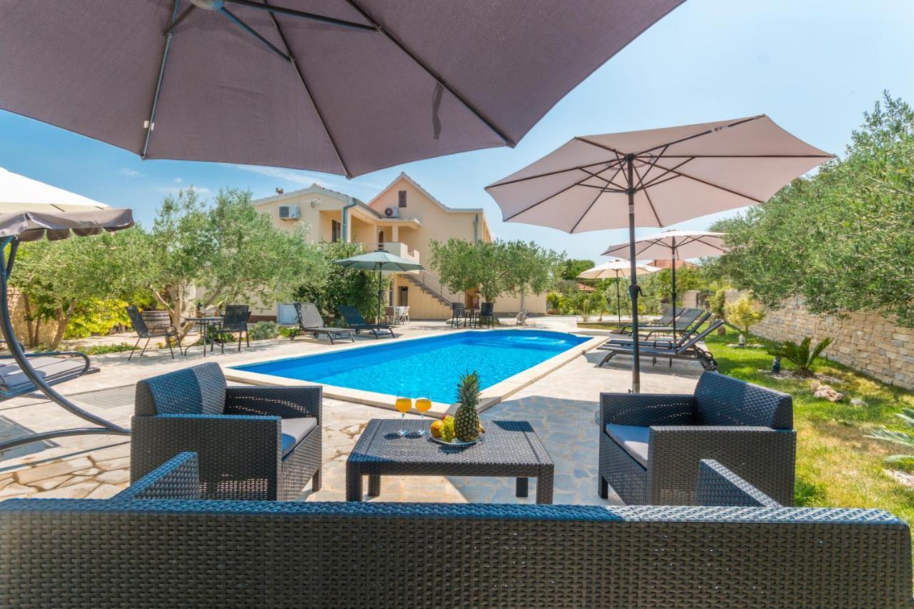 Agape Apartments بيوغْغاد نا موغو المظهر الخارجي الصورة