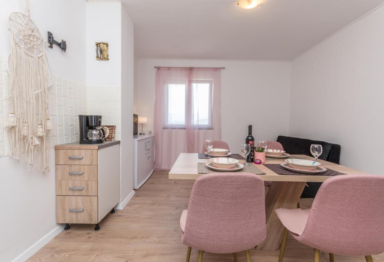Agape Apartments بيوغْغاد نا موغو المظهر الخارجي الصورة